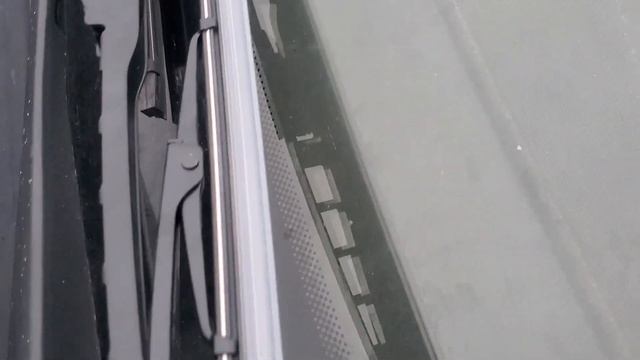 Одни из лучших бюджетных щеток стеклоочистителя смотреть онлайн