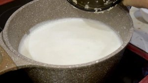 Как вкусно приготовить рисовую кашу на молоке / Правильный рецепт молочной рисовой каши.