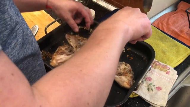 Курица в сливочном соусе с шампиньонами на сковороде эпизод №625 смотреть онлайн