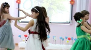 Танец на утренник 8 марта  Мамины помощницы