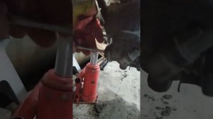 Замена передних тормозных колодок пежо боксёр.