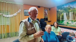 Галя и Тамара начали пить горилку ! Празднуем День Рождения Васи.