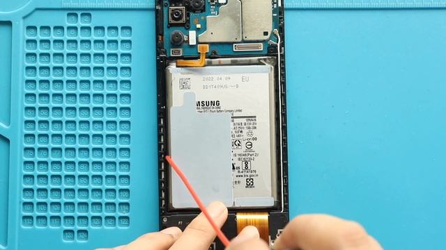 Samsung Galaxy A13 Battery Replacement | M13 | F13 смотреть онлайн