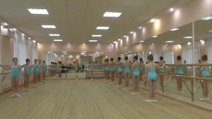 Классический танец, 1 класс, 1 полугодие (фрагмент)