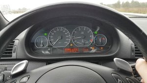 Facelift E46 330ci SMG Sport launch control (very wet and too slippery, no grip at 1st and 2nd gear