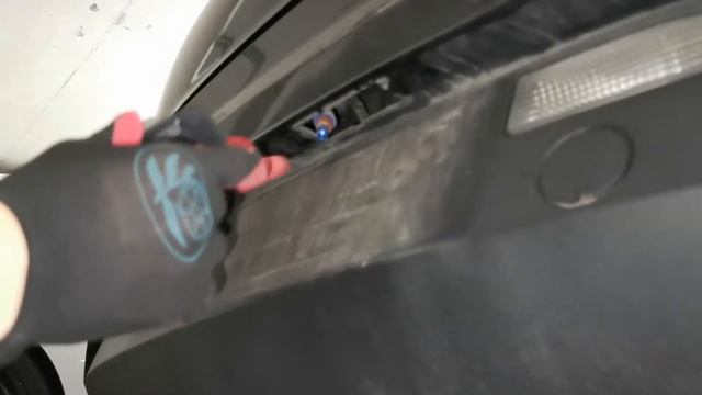 #23 Wymiana żarówki tablicy rejestracyjnej Fiat Bravo 2- Osram Cool Blue Intense 4000K смотреть онлайн