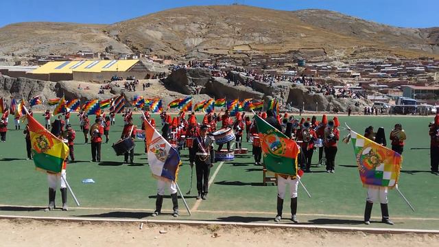Concurso de bandas estudialtiles en mincipio de colqui colegio carlos montenegro colegio junin B co смотреть онлайн