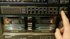 SONY CFS-W900 stereo kassete-corder стереомагнитола Сони-хит из 80-х