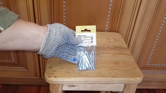 Мебельнаяфурнитура Стяжка шурупная