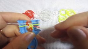 БРАСЛЕТ РЫБИЙ ХВОСТ ИЗ РЕЗИНОК Rainbow Loom Bands