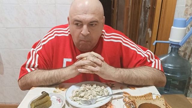Ужин. Мясной салат.Об альтернативной истории. смотреть онлайн