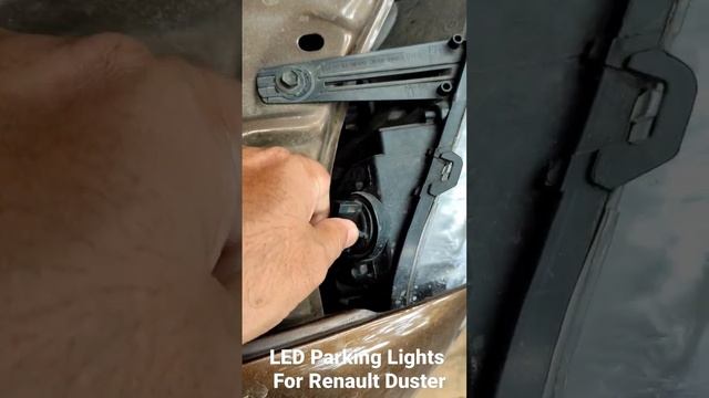 Renault Duster LED parking lamp - DIY