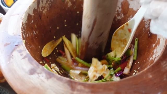 SOSALADLOVERS: Spicy Seafood, Papaya, or Khmer Fire Fruit Salad??? The Best Salad Compilation