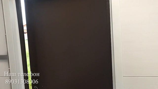 Гараж 6 на 8 под дерево из сэндвич-панелей.