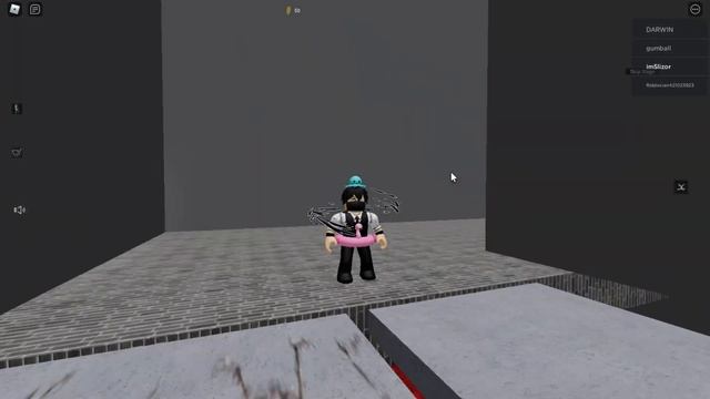 Побег от БоЛьШиХ, БыСтРыХ, ЛеТаЮщИх ГоЛоВ - Escape Running Head - Roblox смотреть онлайн