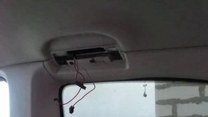 Демонтаж/монтаж потолочной ручки Opel Astra G