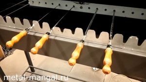 Мангал с вытяжкой в помещение с крутящимися шампурами