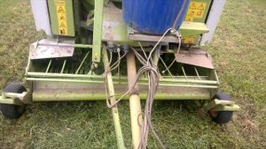 Работа пресс-подборщика Claas Rollant 250RC
