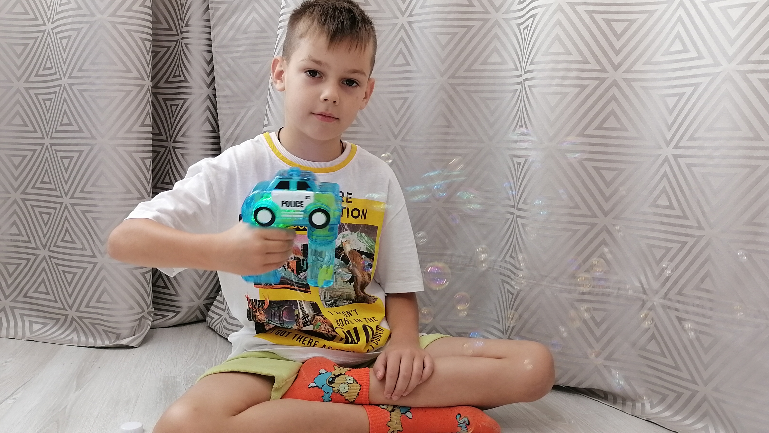 Пистолет с водными пузырями WowPlay/Полицейский автомобиль. Прикольные мыльные пузыри. ОБЗОРЫШ смотреть онлайн