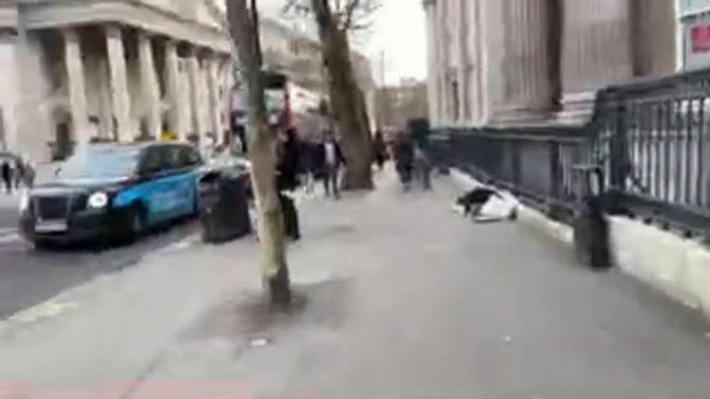 Прогулка по Лондону. СОЦСЕТИ: успех и закат. Жизнь в Лондоне. Реальная жизнь Лондон февраль 2022 смотреть онлайн