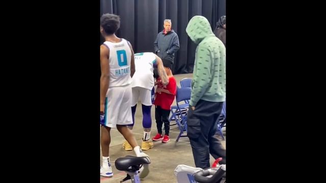 LaVar Ball Sends A Message To His Son LiAngelo About Miss Nikki Baby.. смотреть онлайн