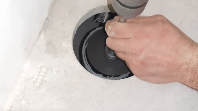 опустить канализацию