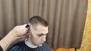 МУЖСКАЯ СТРИЖКА. КАК СТРИЧЬ МАШИНКОЙ? #мужскаястрижка #yt