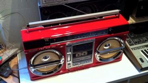 Ghettoblaster Sharp GF 9000 "the red one"
