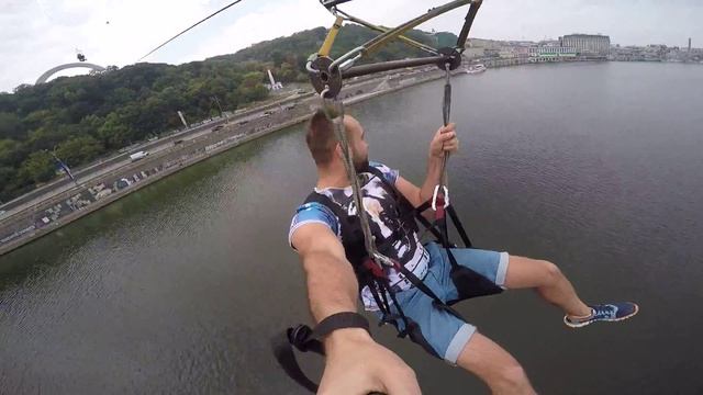 Короткий путь через Днепр. Тролей. Киев. смотреть онлайн