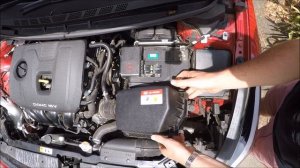 How to Replace the Air Filter on a Kia Cerato Tutorial (K3 Forte Cee'd)