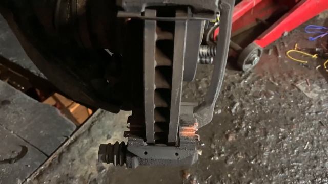 Hyundai замена тормозных колодок