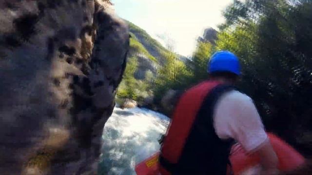 Рафтинг, прыгание со скал и острова в Хорватии смотреть онлайн