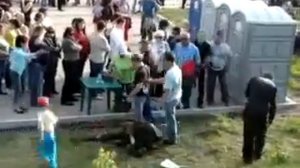 Боксер и борец против гопников, за слова в ответе)