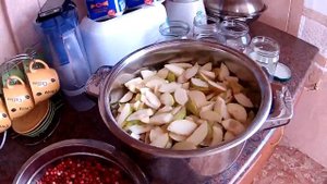Варенье из груш с брусникой