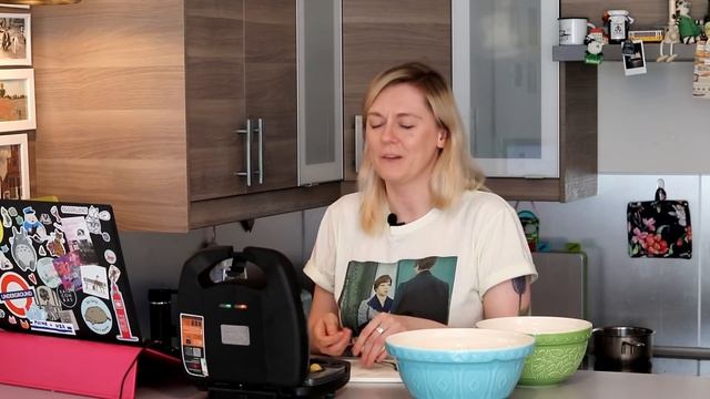 УТРЕННИЙ БУКТЬЮБ?МОЙ КНИЖНЫЙ ВИШЛИСТ?ОРЕШКИ СО СГУЩЁНКОЙ смотреть онлайн