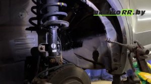 Антикоррозийная обработка DINITROL на Geely Atlas в антикор-центре AntikoRR.by