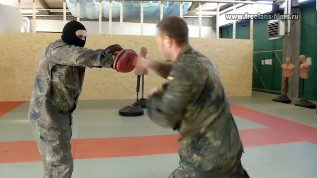 Как спецназ KSK тренирует рукопашный бой на ближней дистанции смотреть онлайн