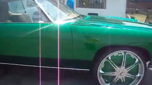1973 Chevy Impala Donk on 26 inch DUB Stallion Floaters смотреть онлайн