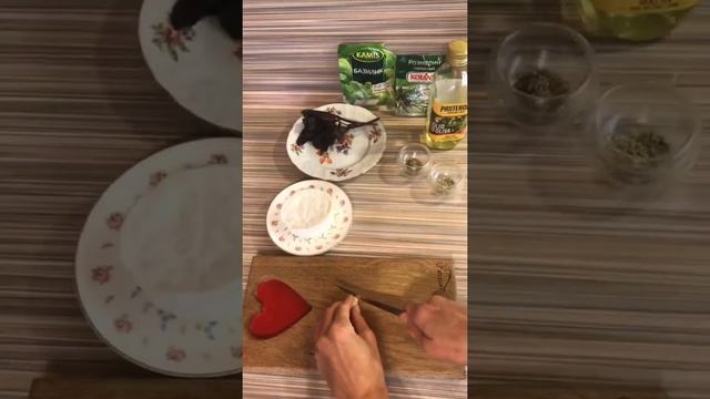 Паста с запеченным Камамбером и карамелизированным луком. Рецепт