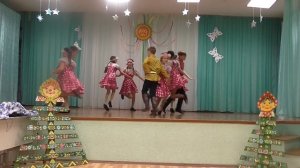 Народный стилизованный танец "Ай,Заинька!"