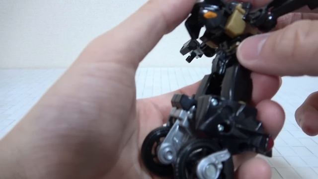【はたらく車がロボットに変形！】?ヤマト運輸トラック＆?パトカー＆?消防車＆?救急車＆?覆面パトカー＆?白バイ＆?黒バイ＆?ドクターヘリ＆?消防ヘリ＆?清掃車【ジョブレイバー】