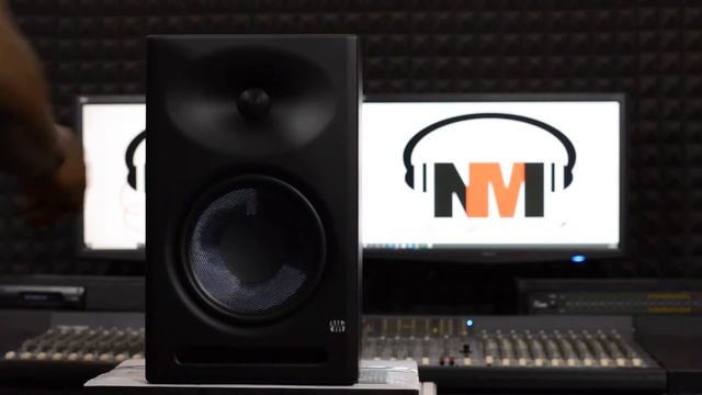 PERSONUS ERIS E8 XT UNBOXING Studio Monitors смотреть онлайн