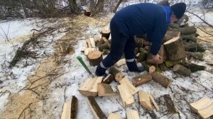 Топор-колун Geolia из Леру Мерлен можно брать.