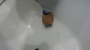 ДЕД показал как прочистить засор в ванной если не сливается вода