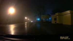 Пьяные девки на дороге.