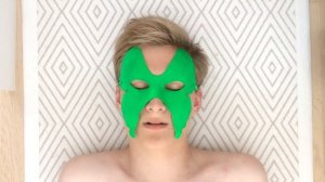 Мозольноя пятка читает стихотворение Сергея Есенина  «Ветер веет с юга и луна взошла»