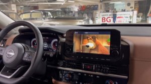 Nissan Pathfinder 2022 - антихром и доп мультимедиа на штатный монитор