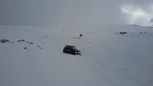 Suzuki vitara snow wheeling zahle sannine смотреть онлайн