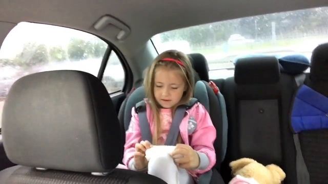 Влог: вырвали ЗУБ без Укола // Встречаем МАМУ с парикмахерской // Пробуем вкусные колбаски VLOG смотреть онлайн