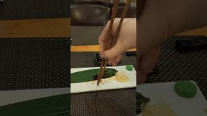 🥢как научиться держать палочки для роллов 🍱